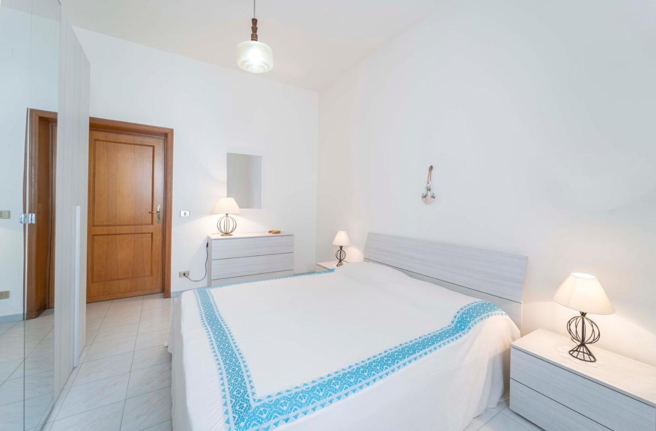 Onda Blu Apartment *